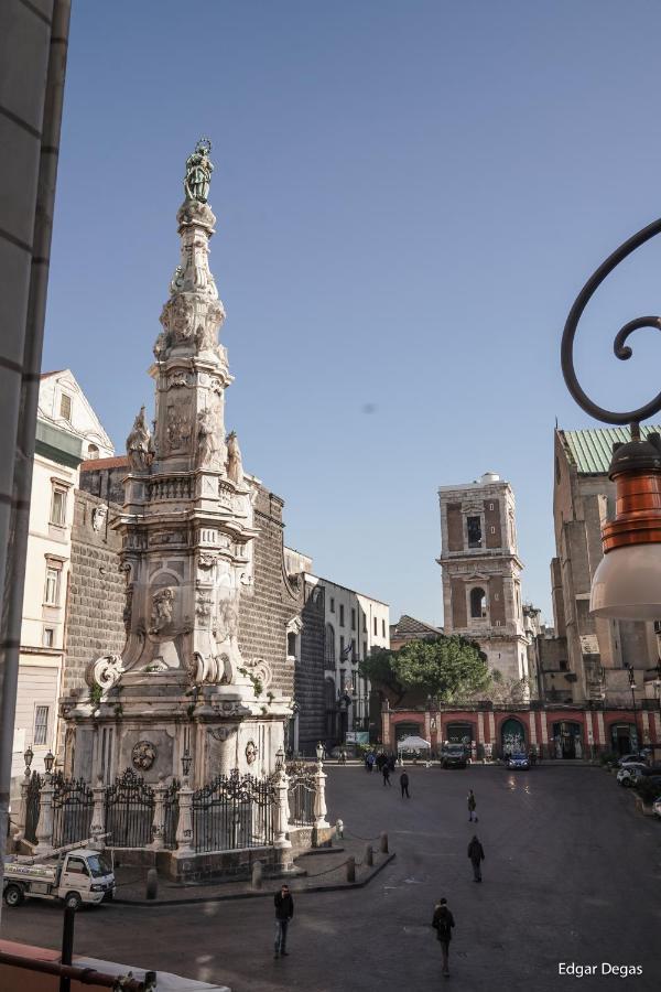Dimora Donna Elena Bed & Breakfast Napoli Bagian luar foto